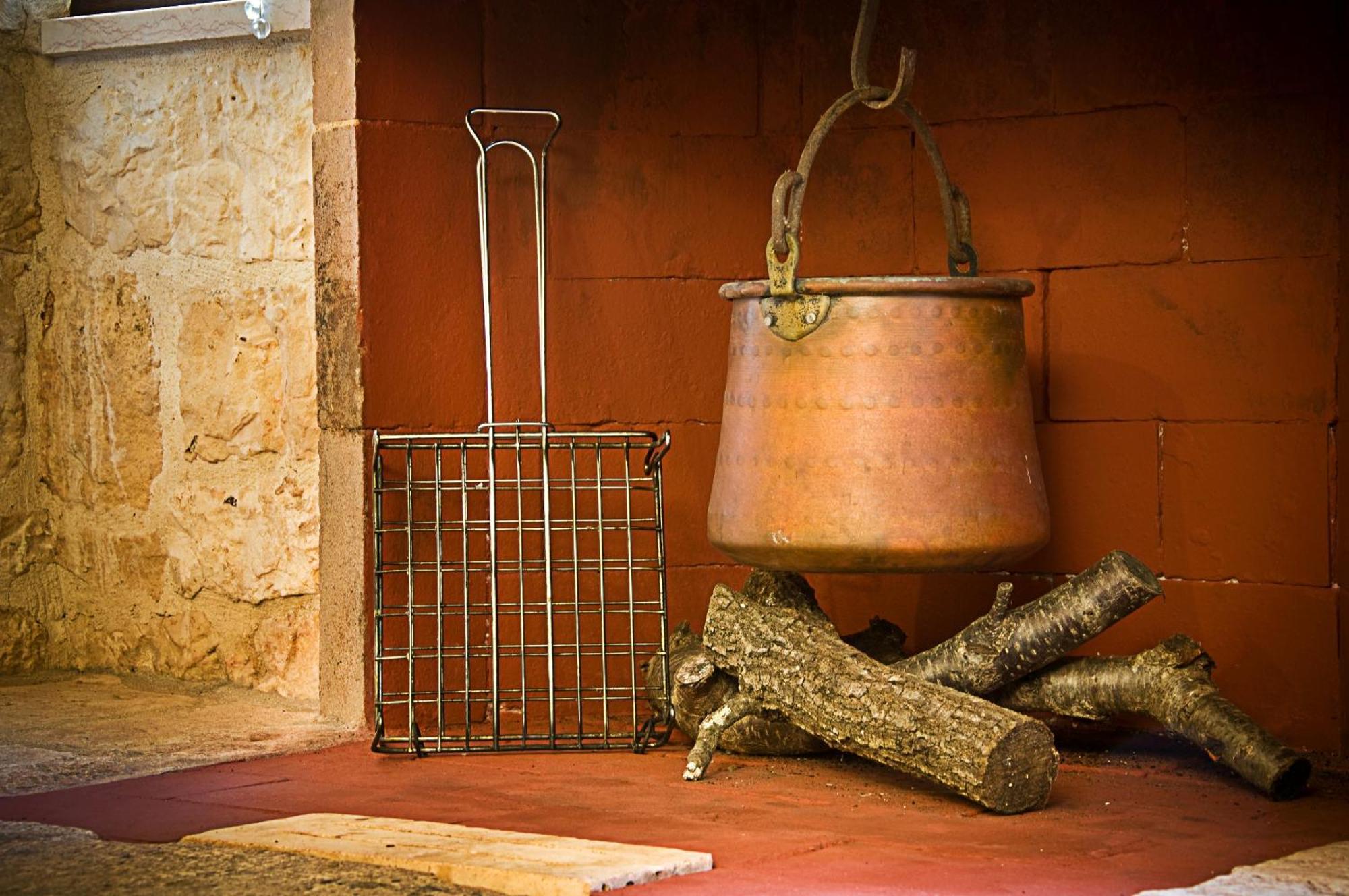 Country house Trulli Il Castagno *